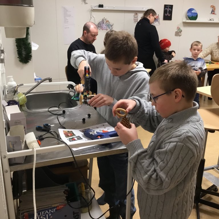 20251204_153808474_ios