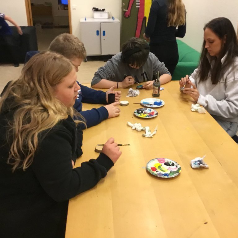 20251204_153837212_ios