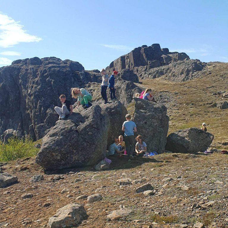 350837155_240985361885549_7804692095328521797_n