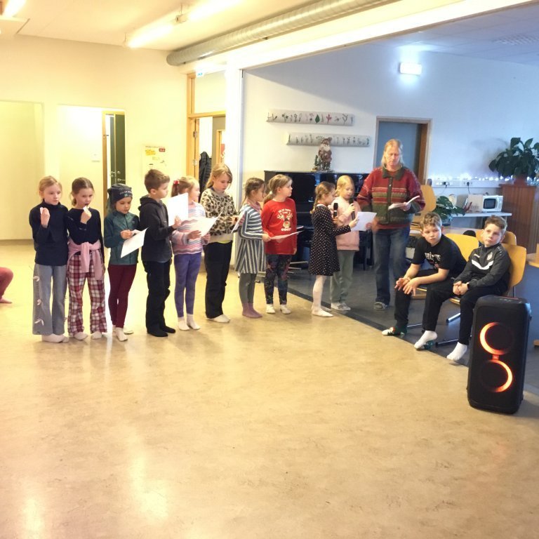 20251216_133638177_ios