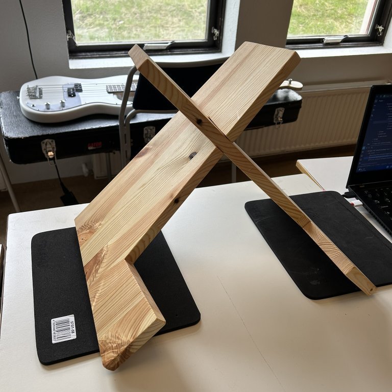 Standur fyrir bassa.