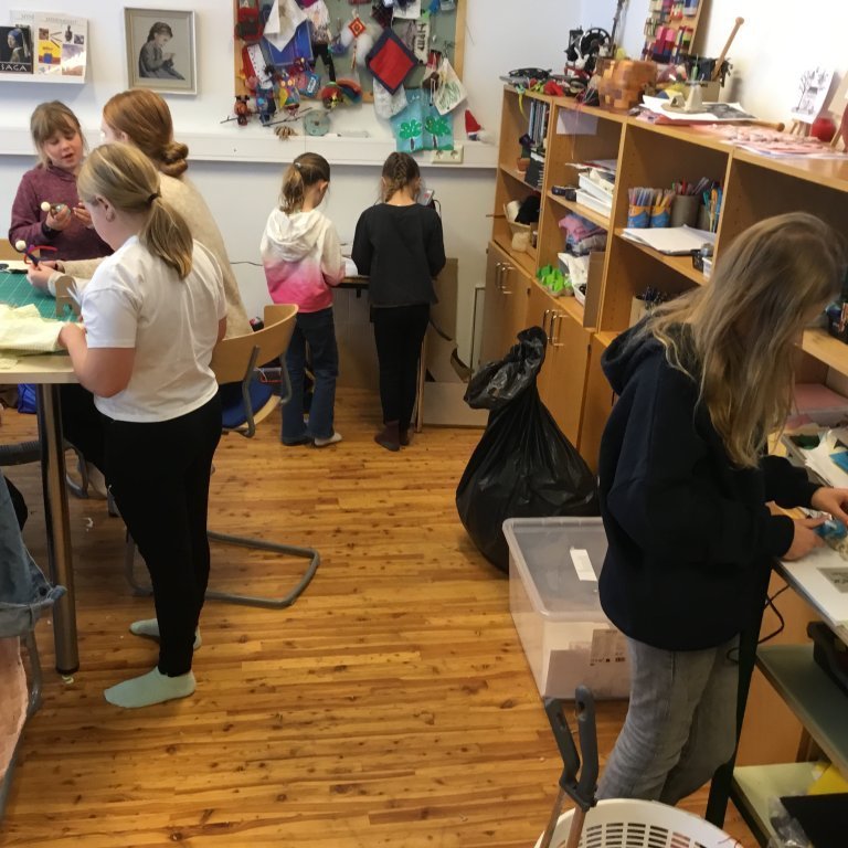 20251028_125528088_ios