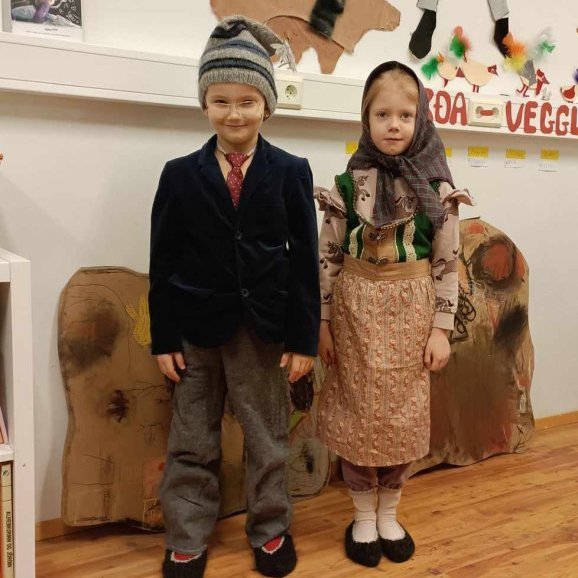 420177785_918345663112216_7104070991261958696_n