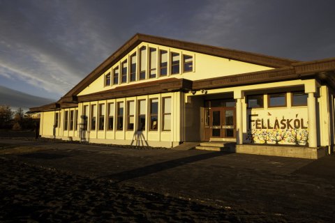 Skólasetning á fimmtudag