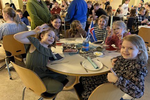 Nemendur og starfsfólk héldu glæsilegt þorrablót